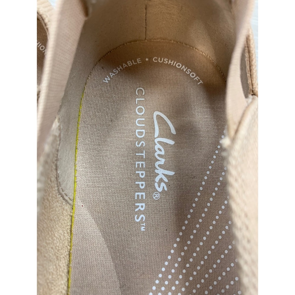Clarks Cloudsteppers Women's 8.5 Tan Striped Slip On Sneakers Comfort Shoes - Picture 7 of 11